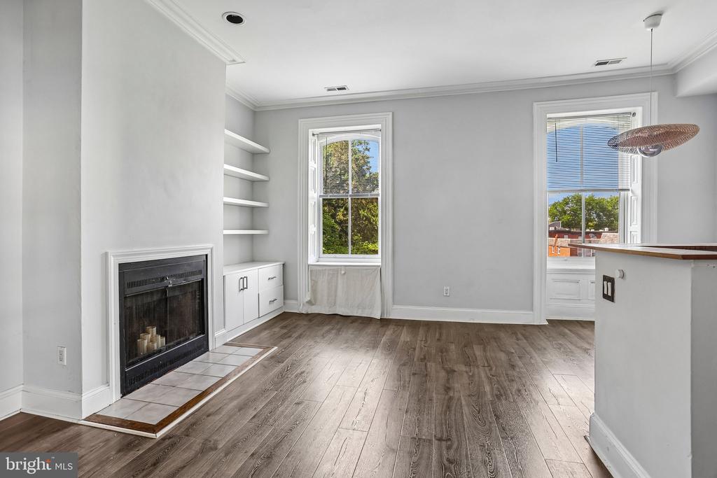 2231 GREEN STREET Unit: 2