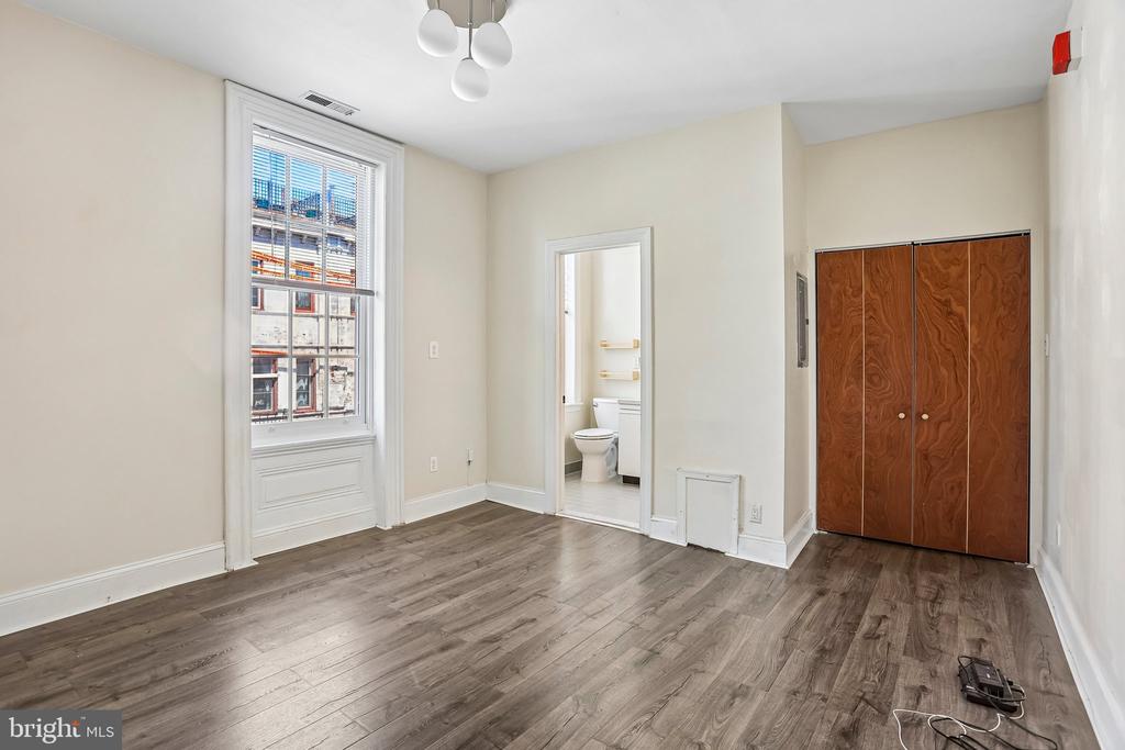 2231 GREEN STREET Unit: 2