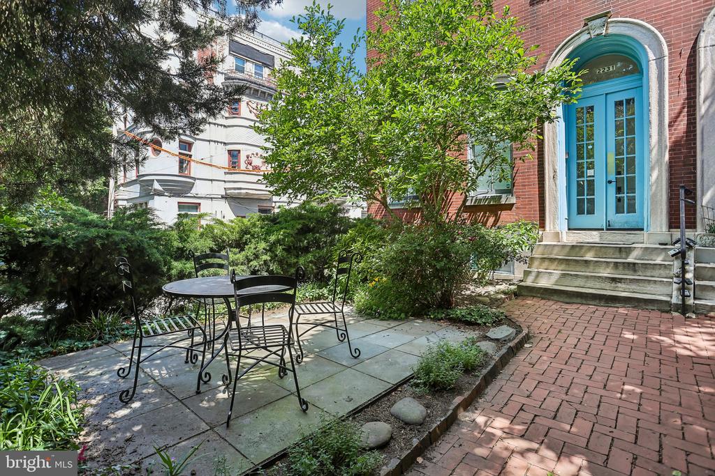 2231 GREEN STREET Unit: 2
