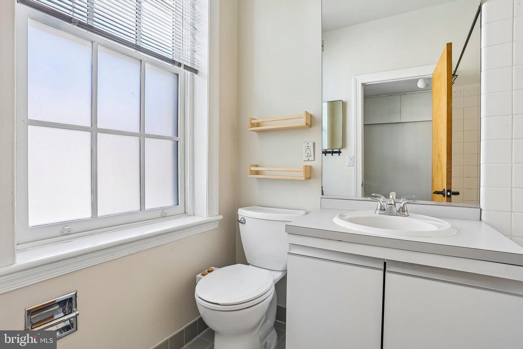 2231 GREEN STREET Unit: 2