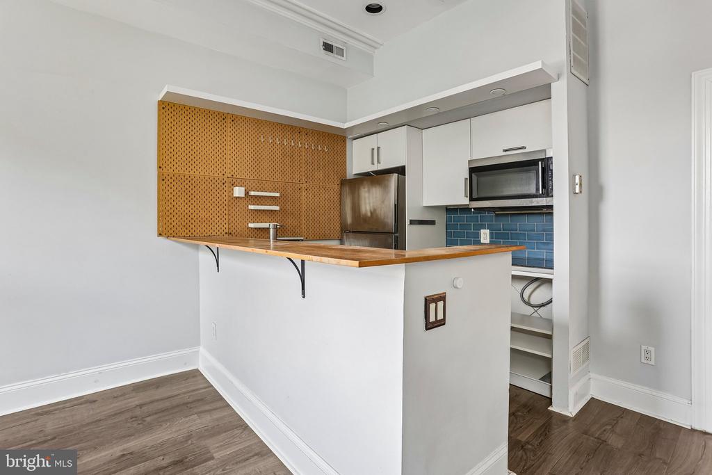 2231 GREEN STREET Unit: 2