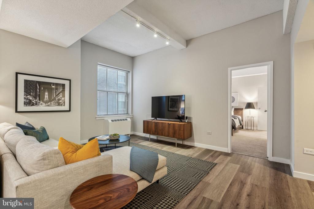 875 SANSOM STREET Unit: 1201
