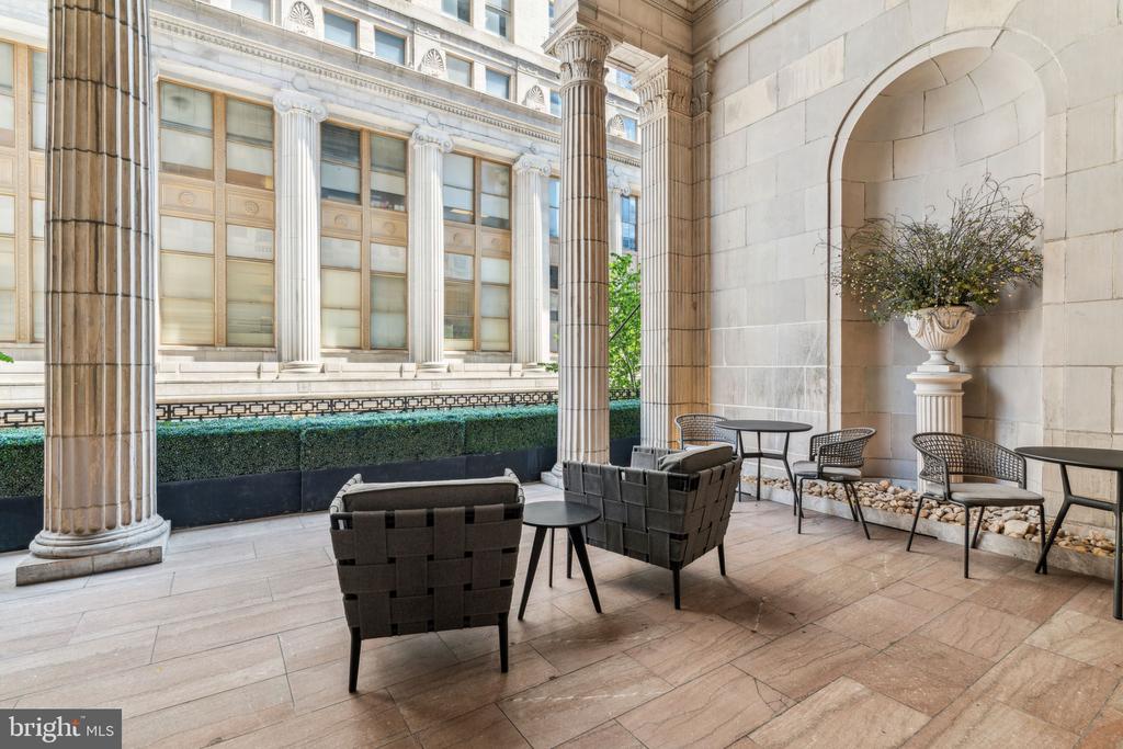 875 SANSOM STREET Unit: 1201