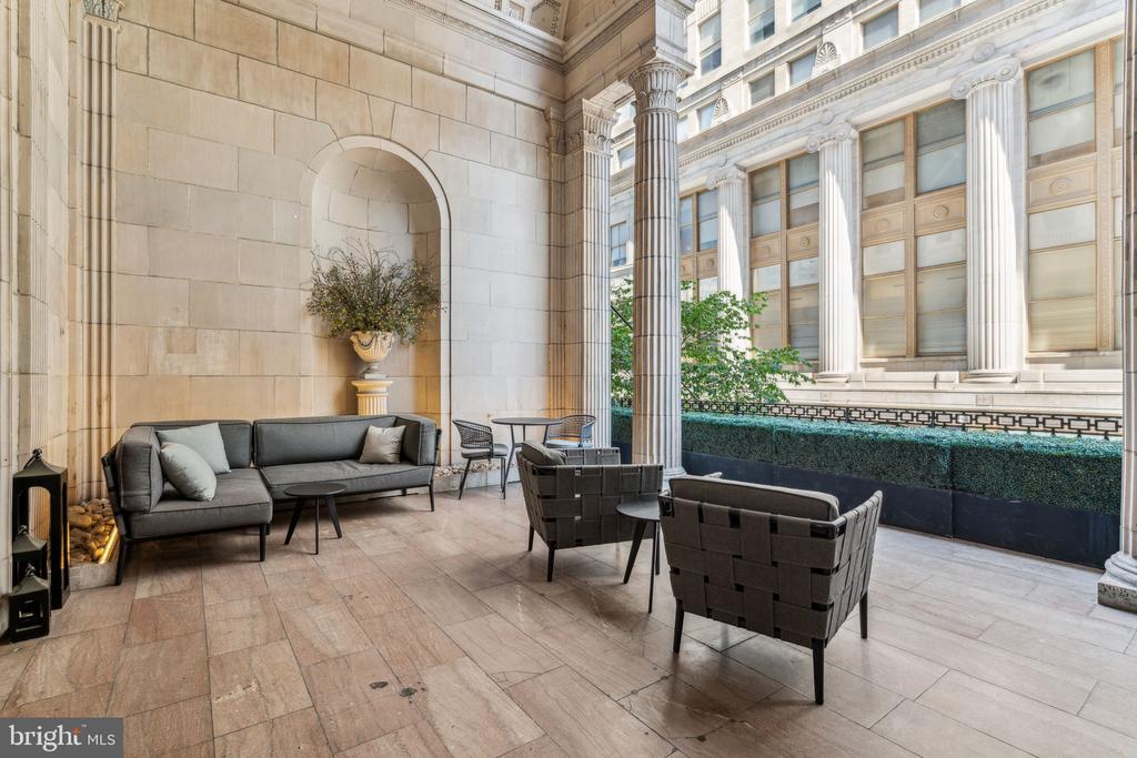 875 SANSOM STREET Unit: 1201