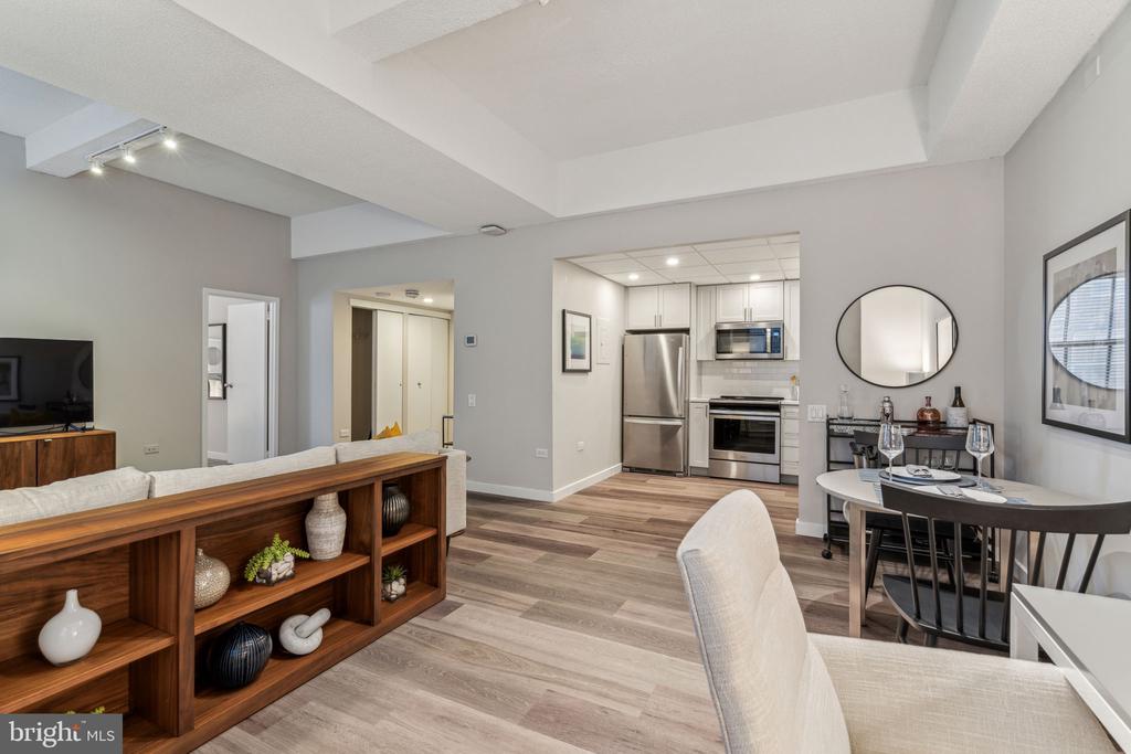 875 SANSOM STREET Unit: 1201