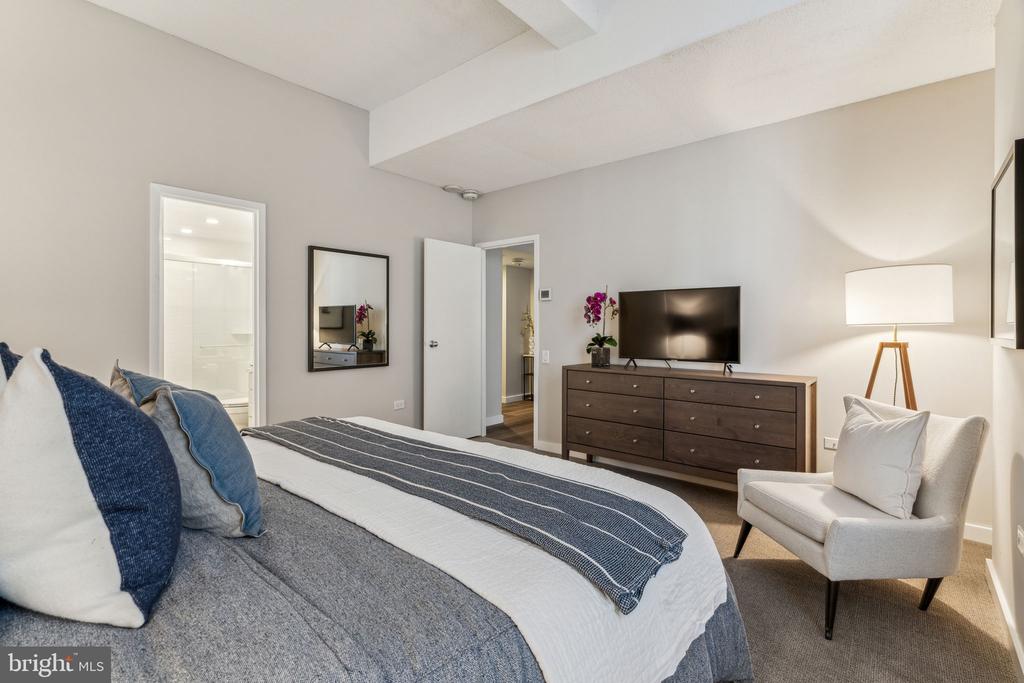 875 SANSOM STREET Unit: 1201
