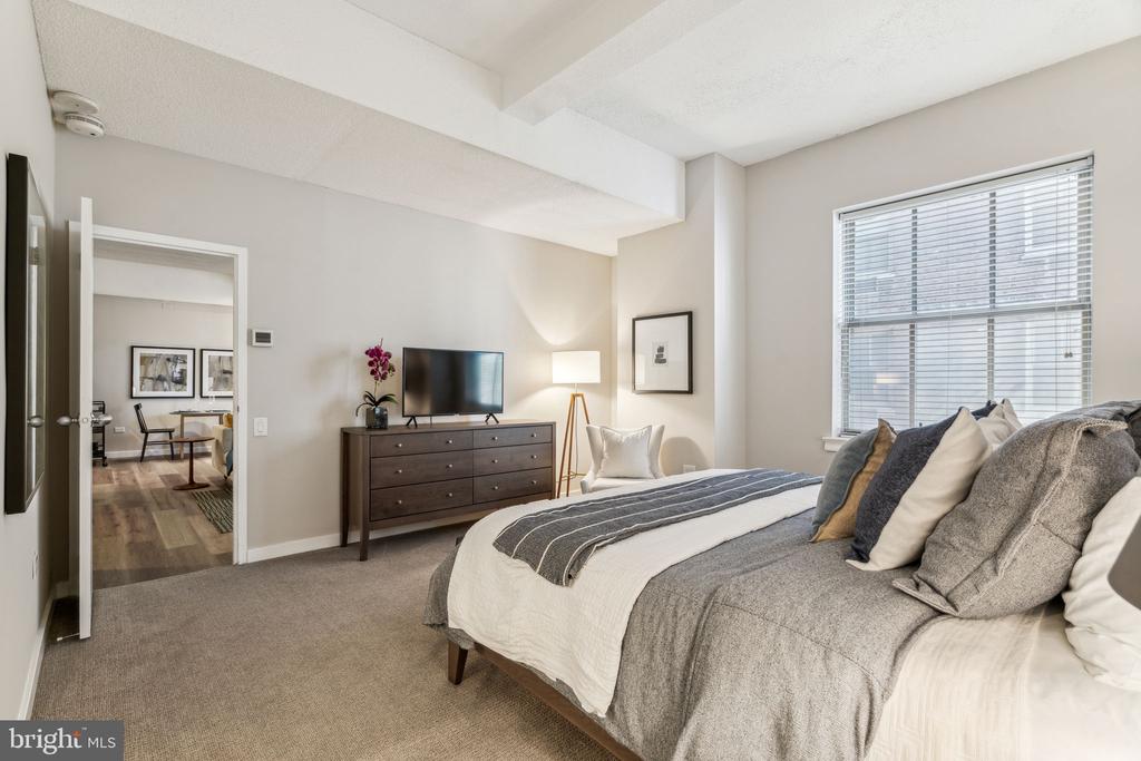 875 SANSOM STREET Unit: 1201