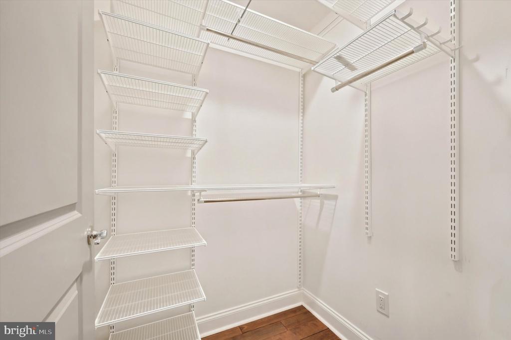 1022 FAIRMOUNT AVENUE 2
