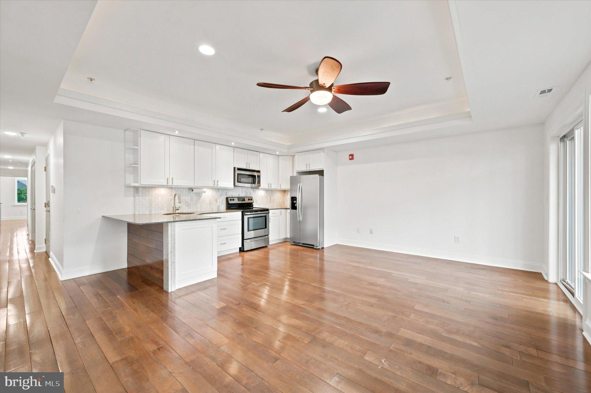 1022 FAIRMOUNT AVENUE 2