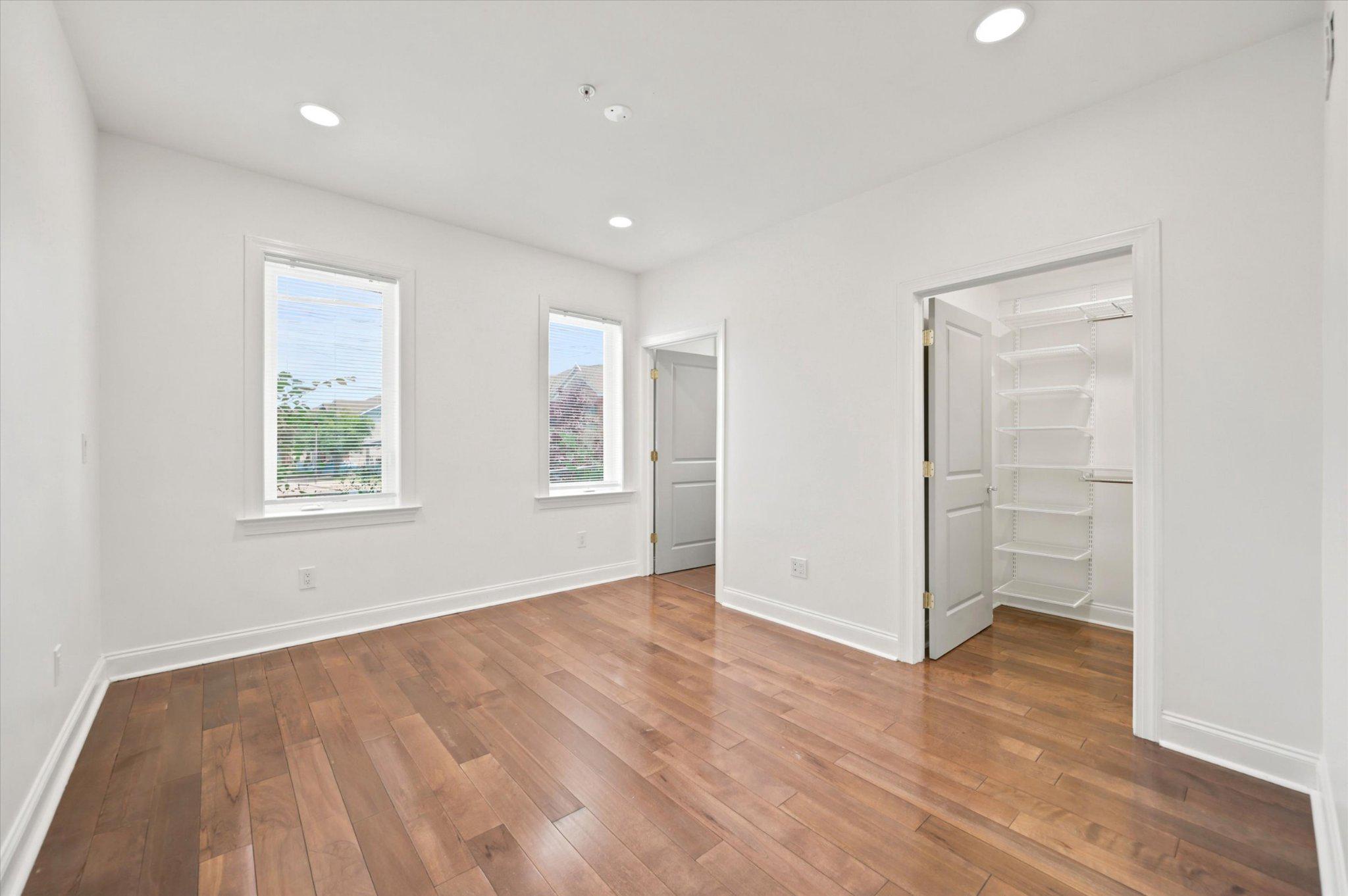 1022 FAIRMOUNT AVENUE 2