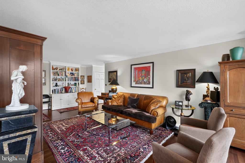 1326 SPRUCE STREET Unit: 2701