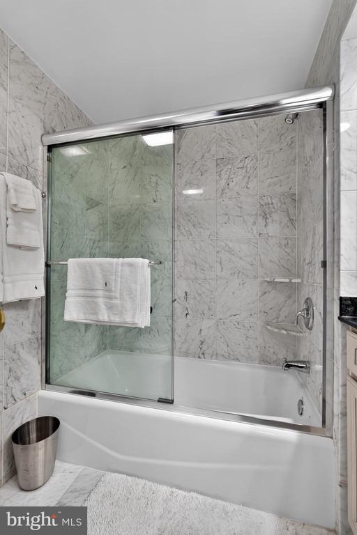 1326 SPRUCE STREET Unit: 2701