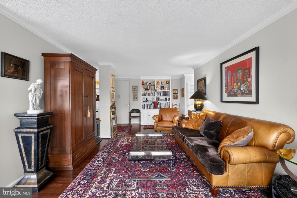 1326 SPRUCE STREET Unit: 2701