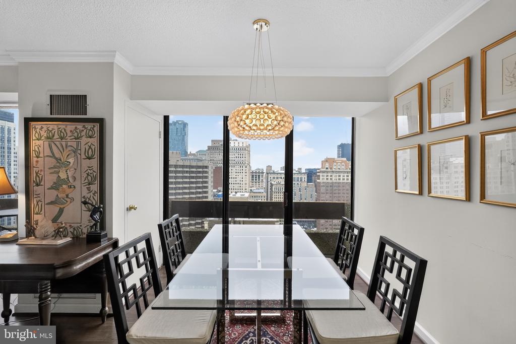 1326 SPRUCE STREET Unit: 2701