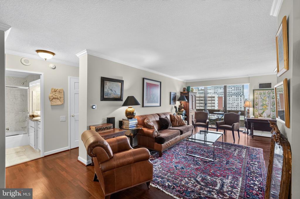 1326 SPRUCE STREET Unit: 2701