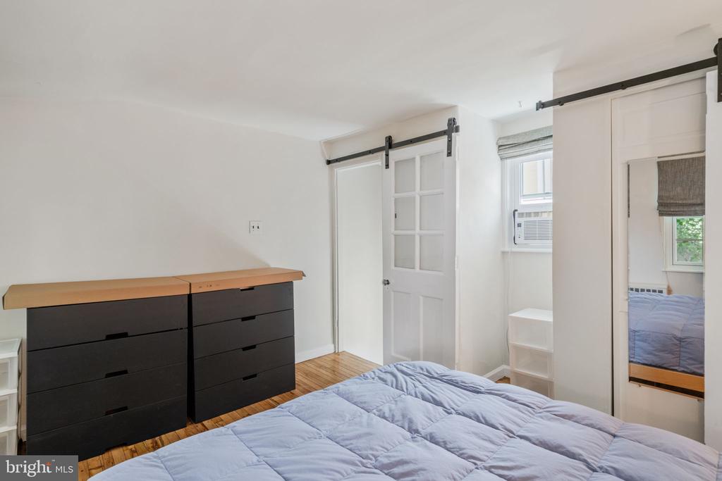 926 IRVING STREET