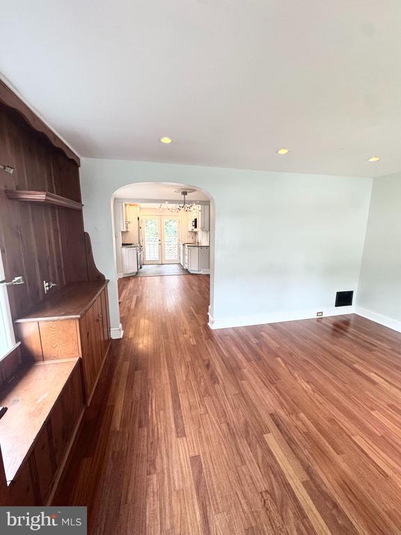 150 E HARTWELL LANE