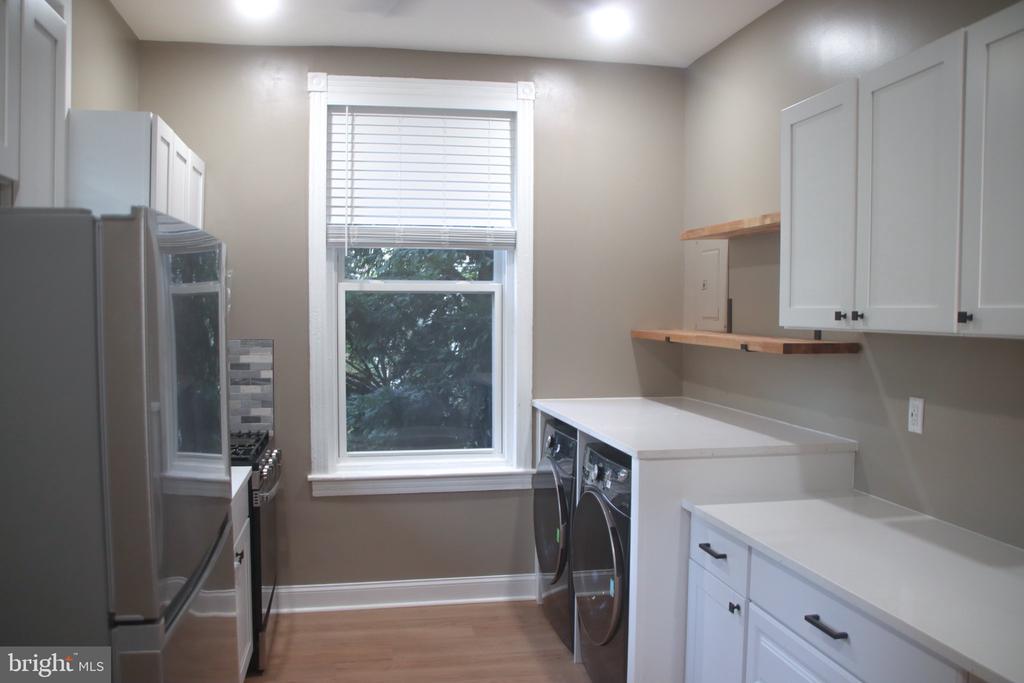 7135 CHEW AVENUE Unit: 1