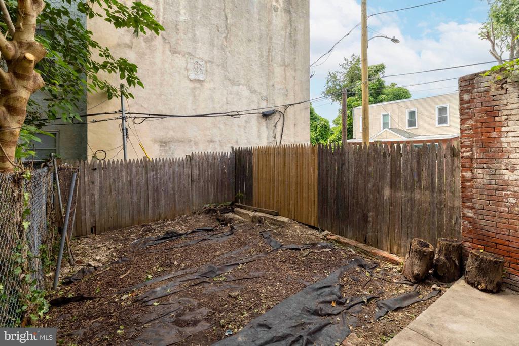 654 N 36TH STREET