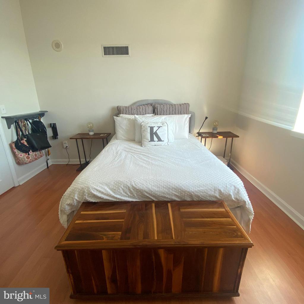 901 N PENN STREET Unit: P1905