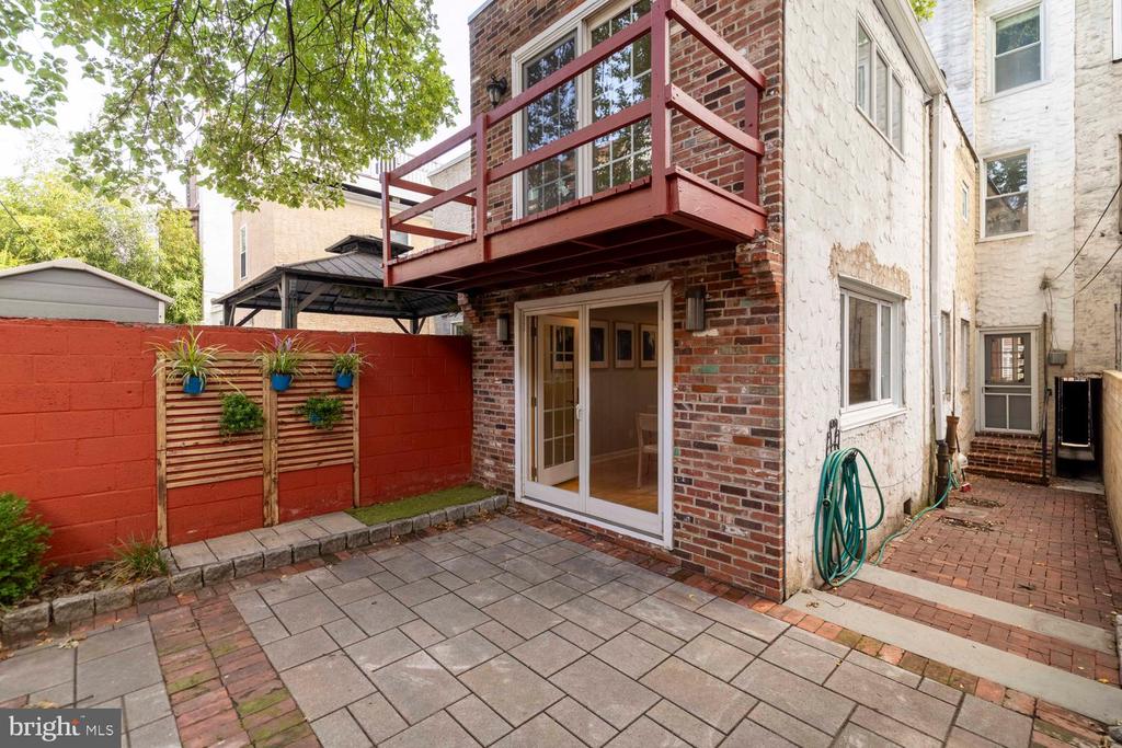 752 N 24TH STREET
