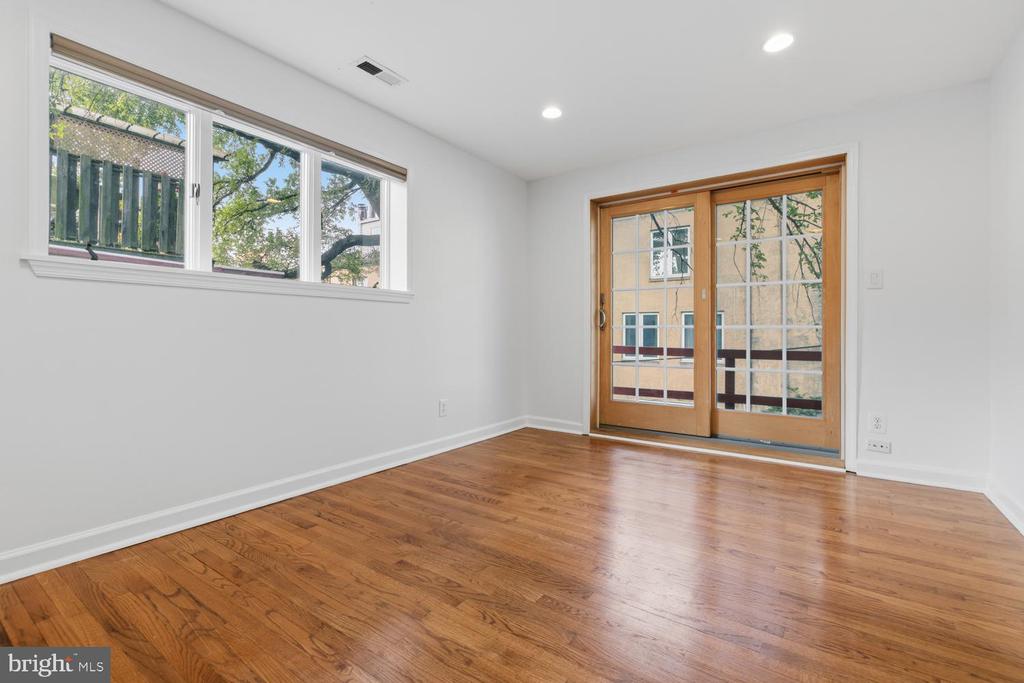 752 N 24TH STREET
