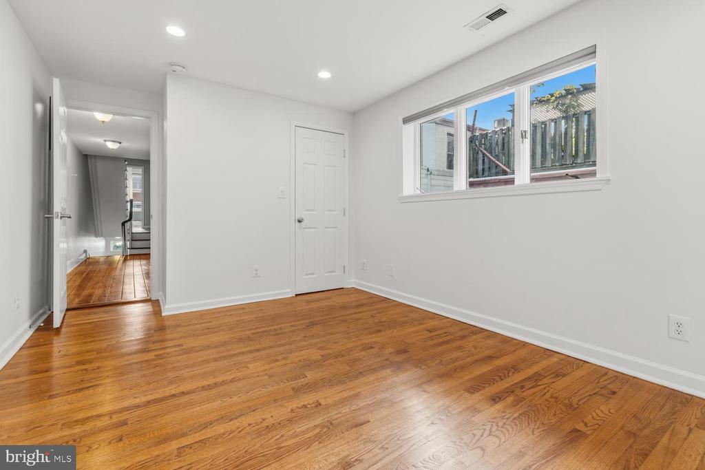 752 N 24TH STREET