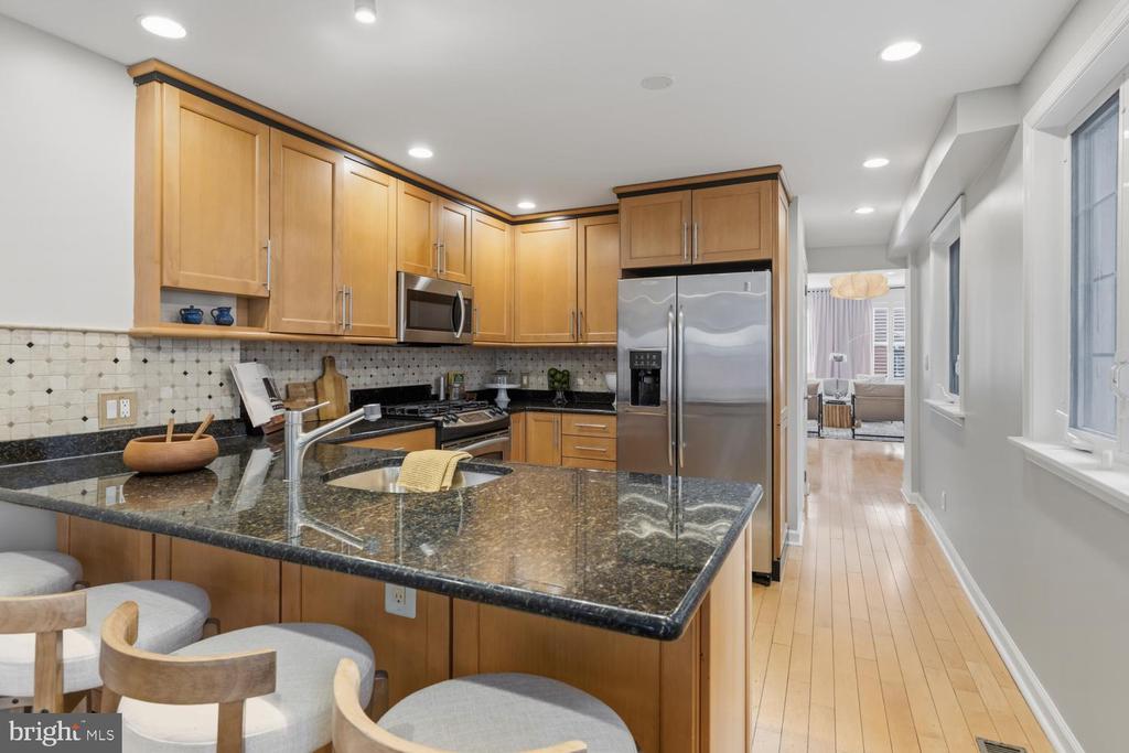 752 N 24TH STREET