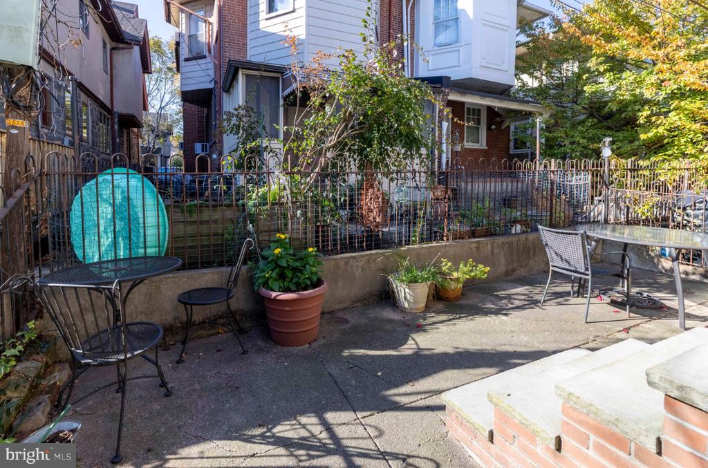 2530 S 18TH STREET