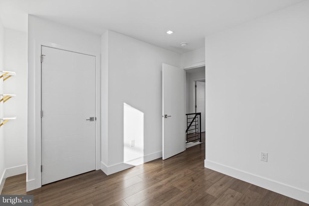 1615 S BEULAH STREET
