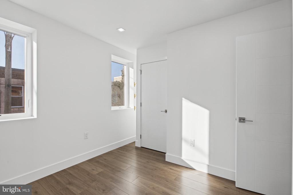 1615 S BEULAH STREET