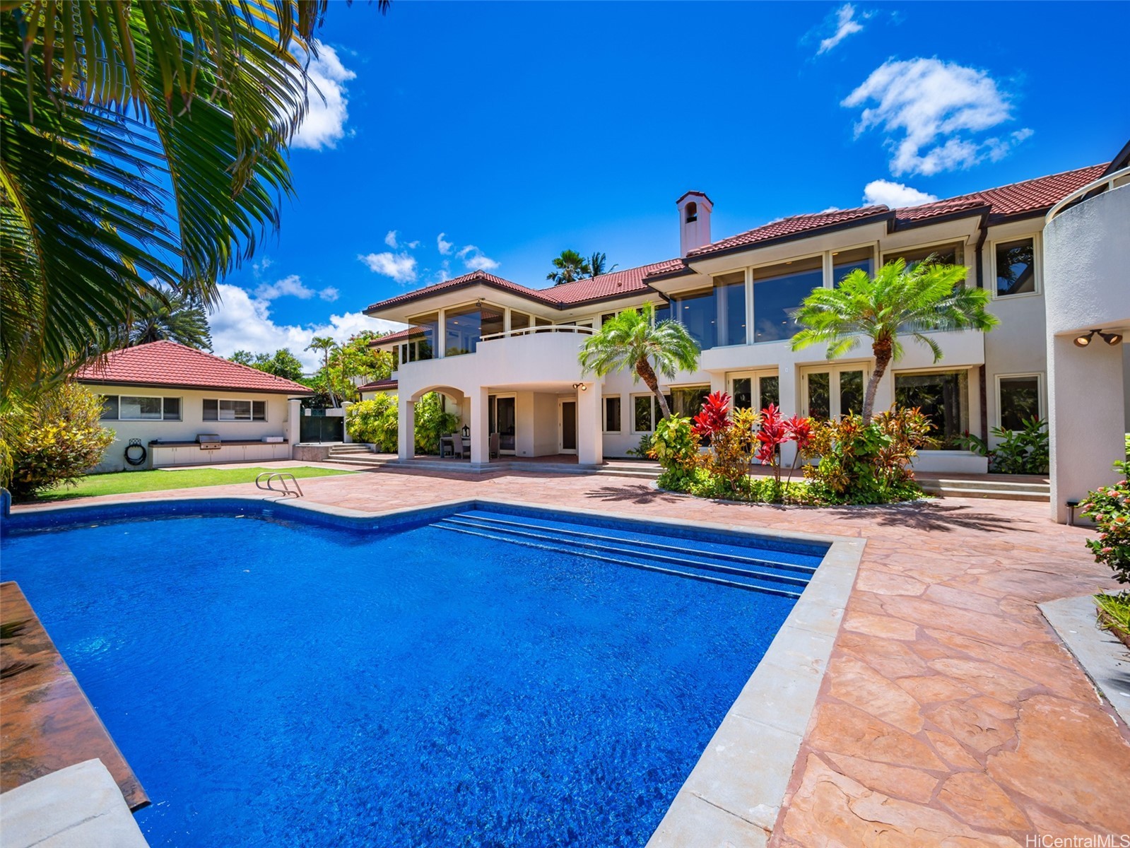 3124 Noela Drive