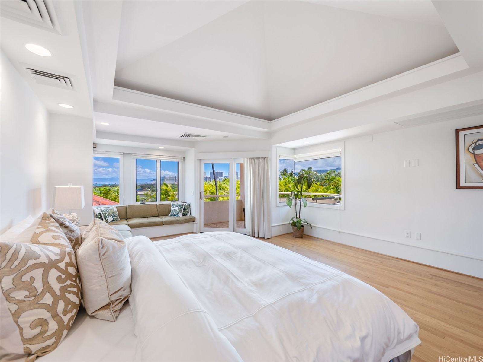 3124 Noela Drive
