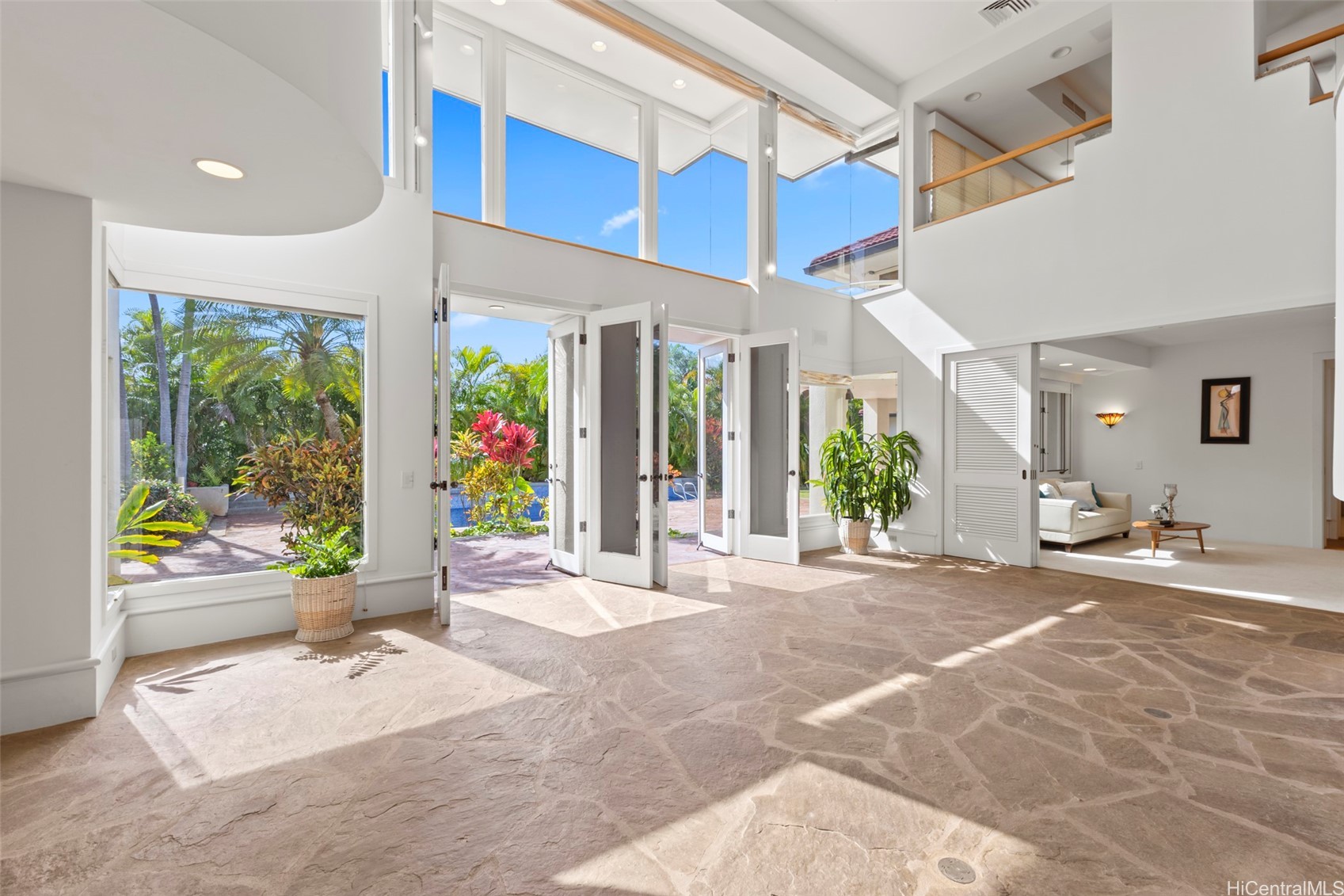 3124 Noela Drive