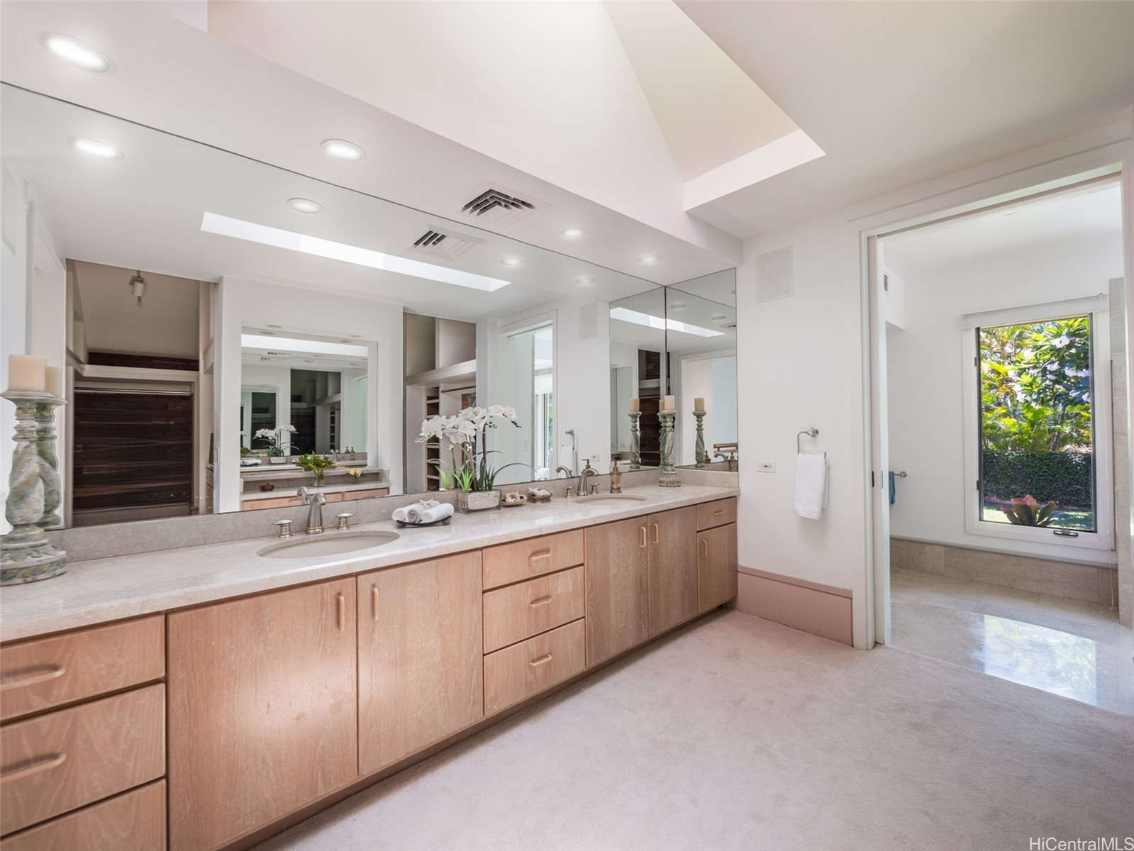 3124 Noela Drive