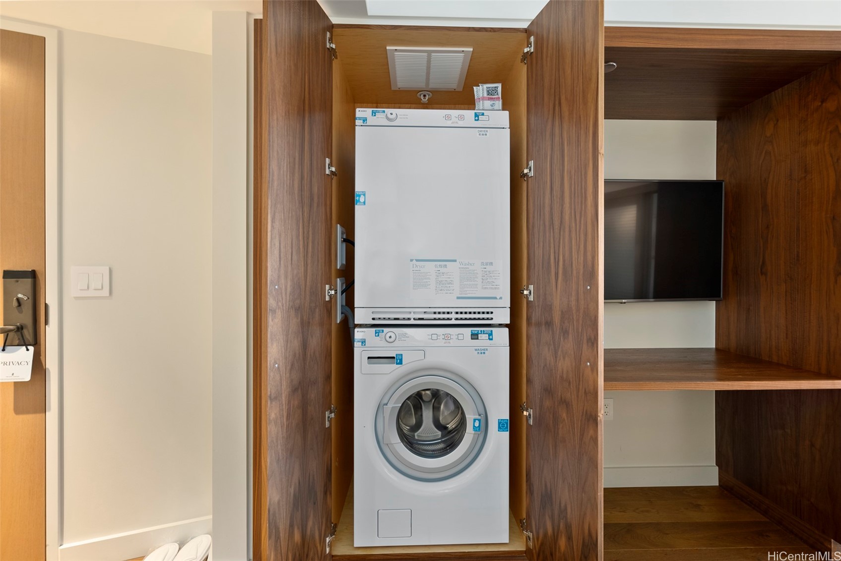 2139 Kuhio Avenue 2610