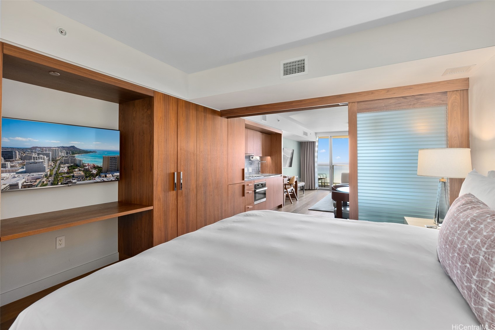 2139 Kuhio Avenue 2610