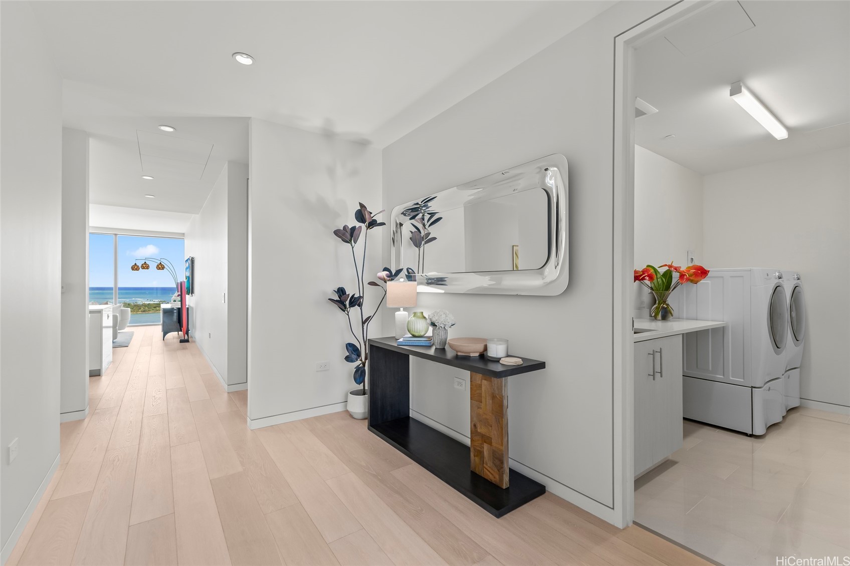 1118 Ala Moana Boulevard 2006