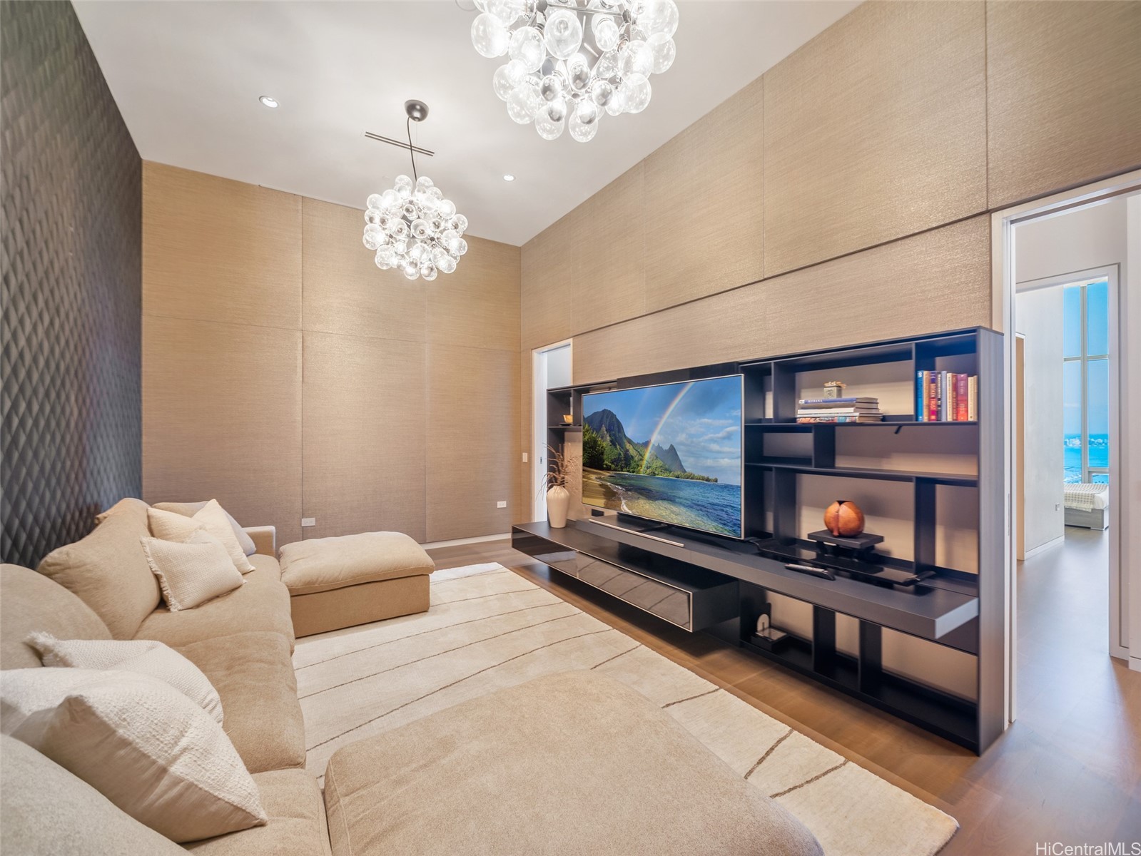 1118 Ala Moana Boulevard 3400