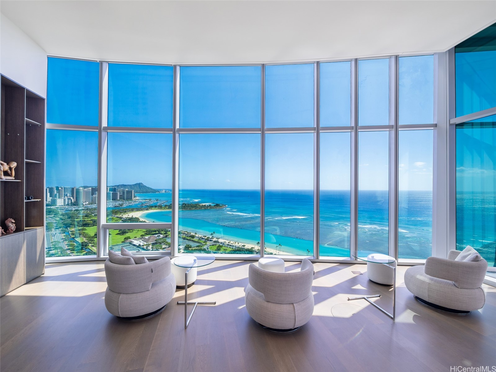 1118 Ala Moana Boulevard 3400