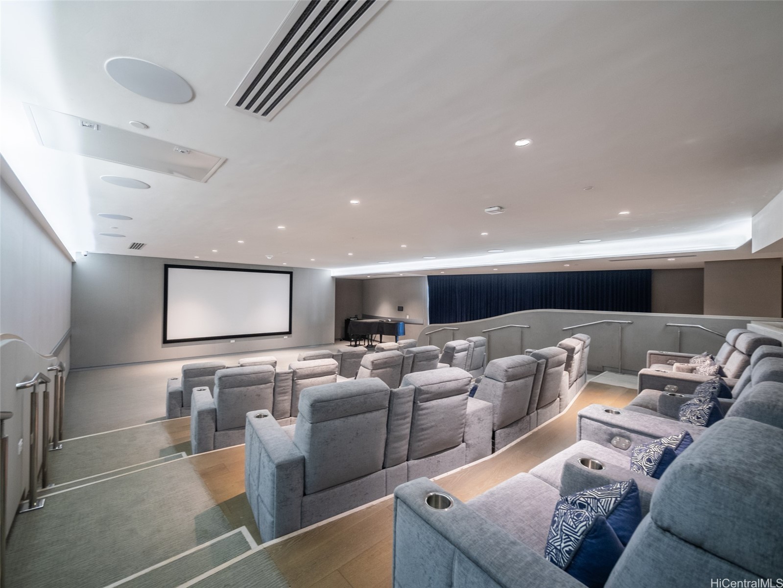 1118 Ala Moana Boulevard 3400