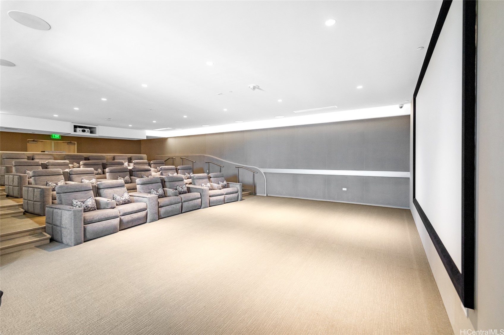 1118 Ala Moana Boulevard 3400