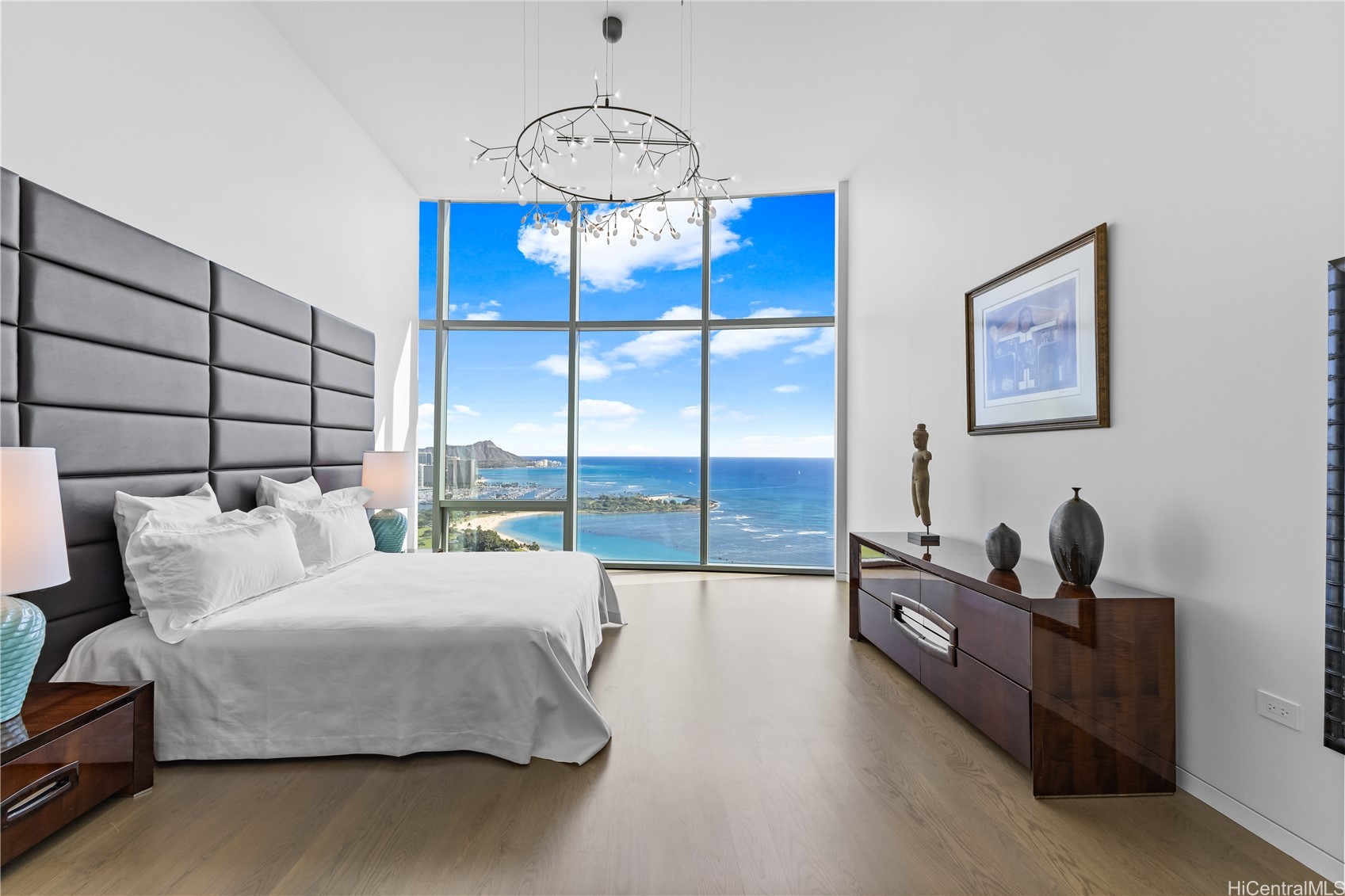 1118 Ala Moana Boulevard 3400