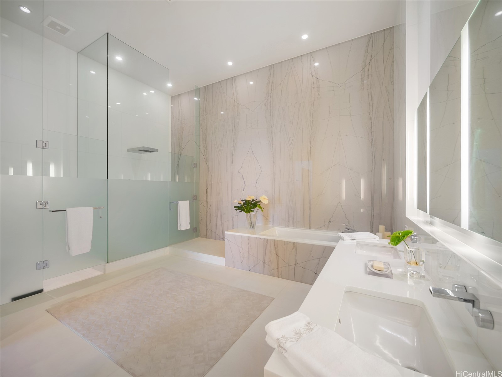 1118 Ala Moana Boulevard 3400