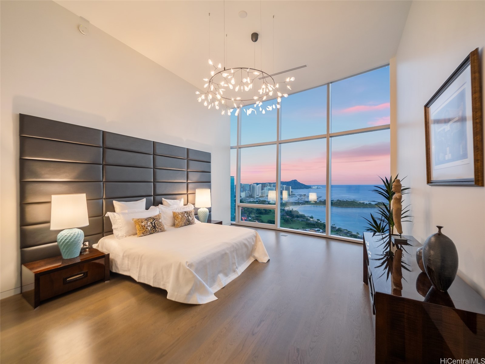 1118 Ala Moana Boulevard 3400