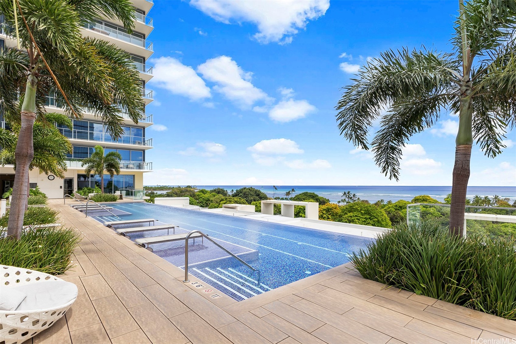 1118 Ala Moana Boulevard 2903