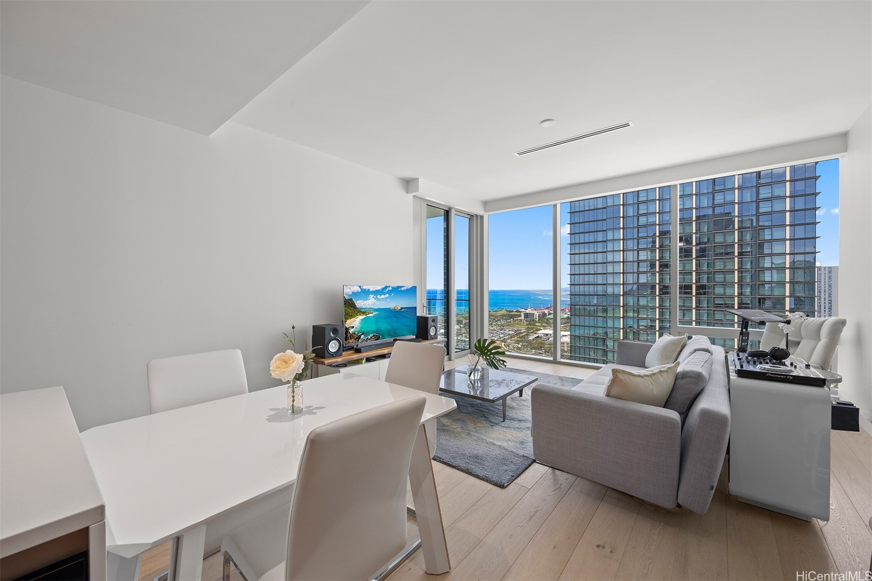 1118 Ala Moana Boulevard 2903