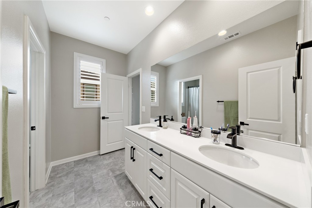36219 Sunset Ridge Court