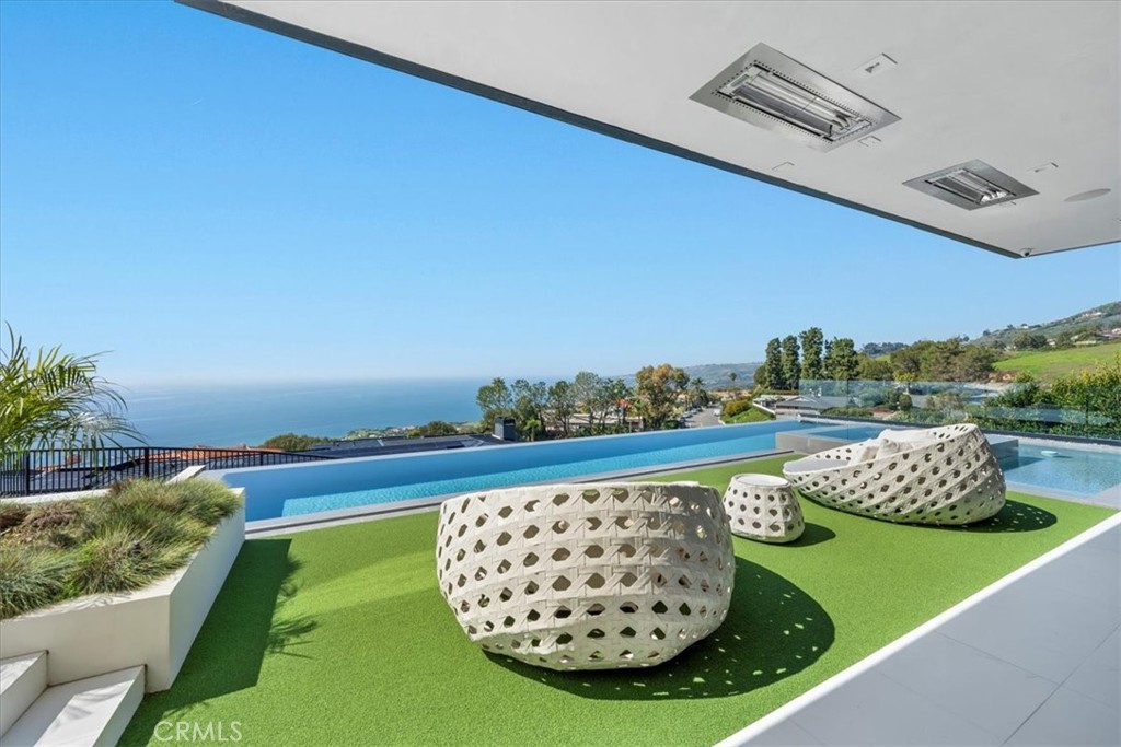 2935 Vista del Mar