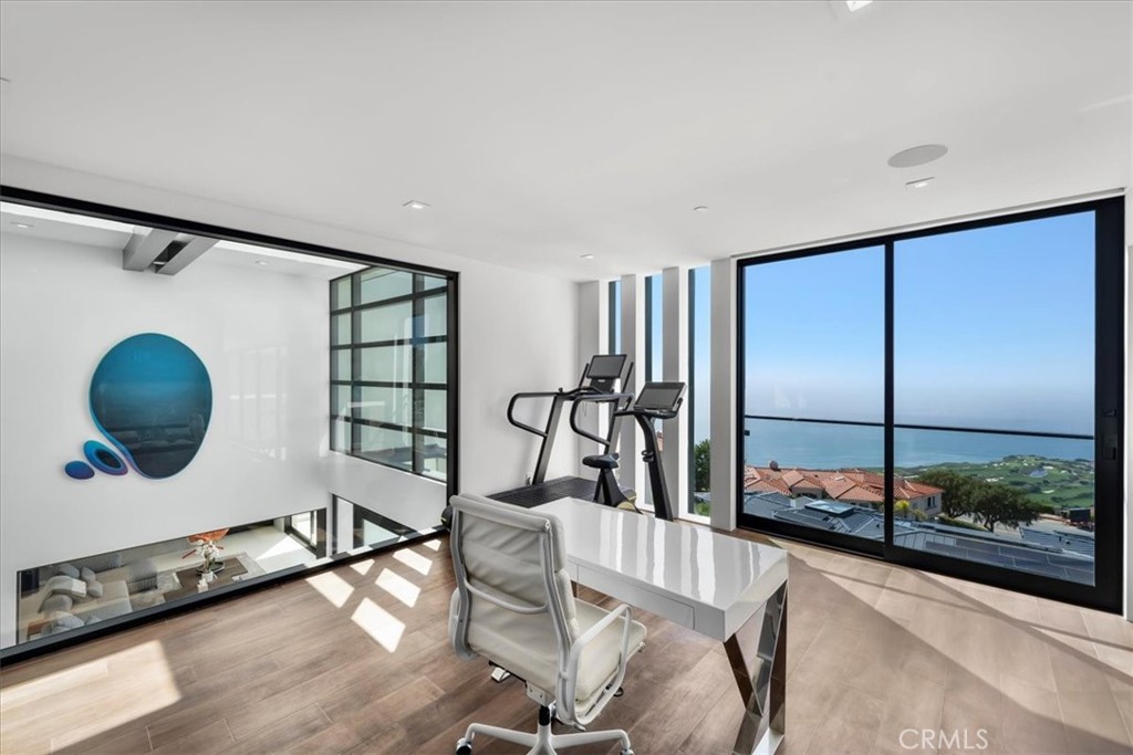 2935 Vista del Mar